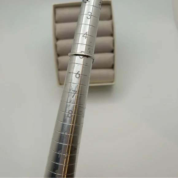 Zuni Sterling Silver Petit Point Snake Eye Turquoise Ring size 5 - Picture 2 of 5